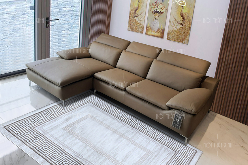 Bạn muốn tạo nên vẻ đẹp sang trọng và cổ điển cho không gian phòng khách của mình? Sofa da bò thật chính là lựa chọn hoàn hảo cho bạn. Với độ bền cao và vẻ đẹp độc đáo của chất liệu da bò thật, chiếc sofa của bạn sẽ trở nên đặc biệt và gây ấn tượng với khách hàng của bạn. Bạn sẽ không bao giờ phải lo lắng về việc sử dụng sofa da bò thật trong thời gian dài.